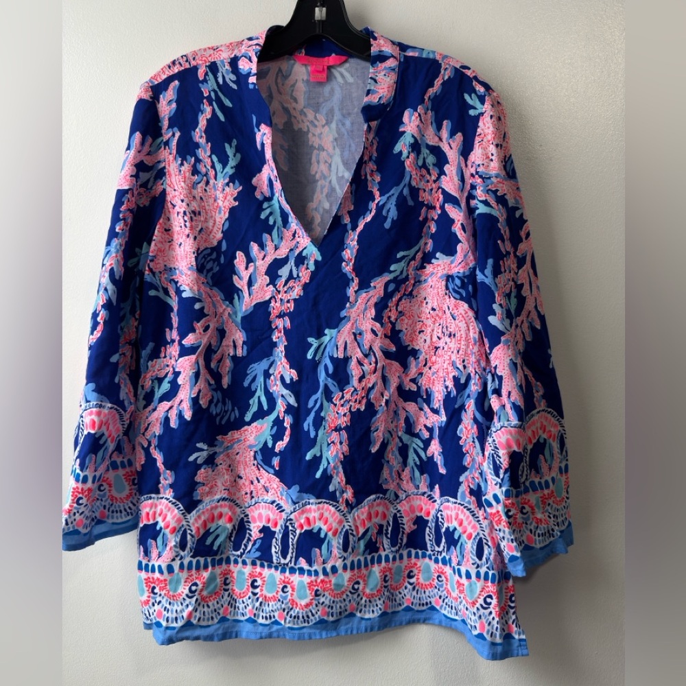 Lilly Pulitzer Women's Luna Bay Blue and Pink Top Sz M - Picture 3 of 16